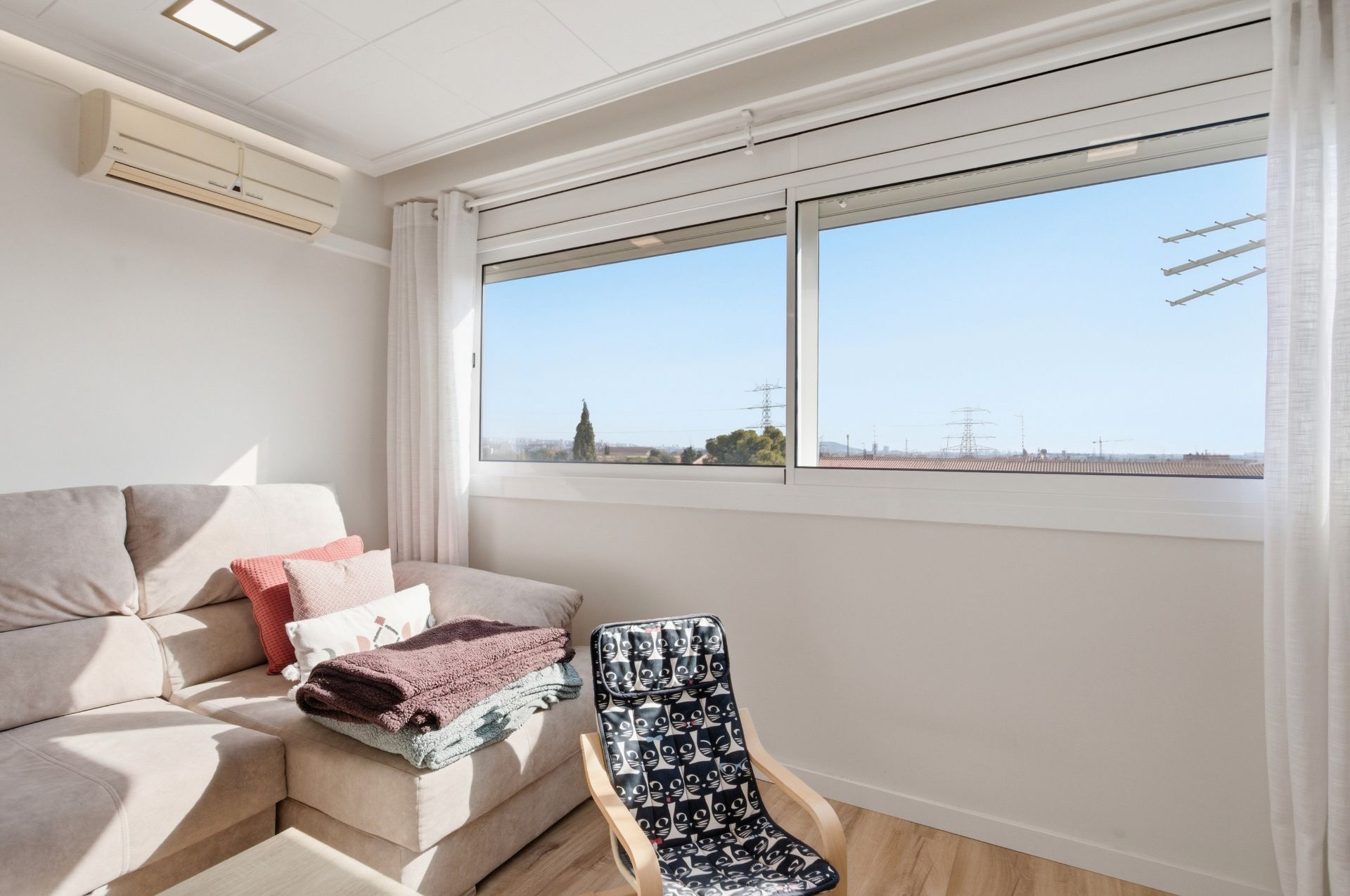 Bedroom of Flat for sale in Sant Boi de Llobregat  with Air Conditioner, Heating and Furnished