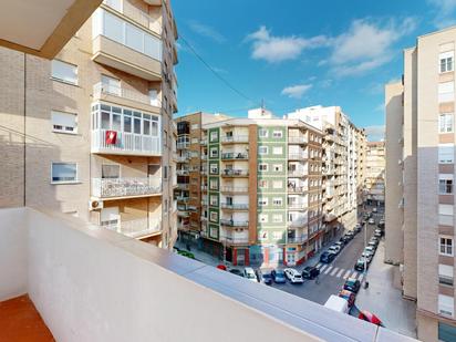 Vista exterior de Pis en venda en Cartagena amb Terrassa i Balcó