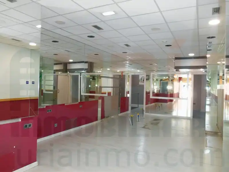 Local comercial de lloguer a Calle Cervantes, imagen 6