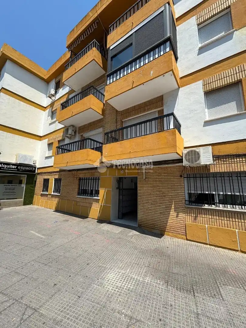 Flat for sale in C. Lepe, Ayamonte ciudad