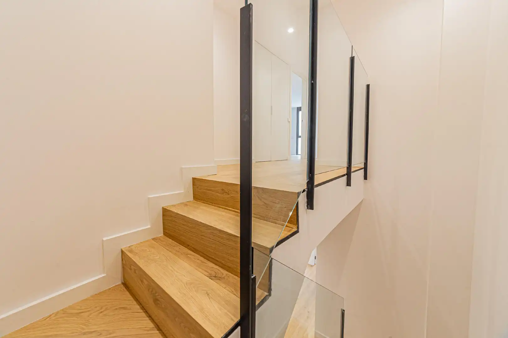 Duplexes for sale in Barcelona  with Air Conditioner, Heating and Private garden