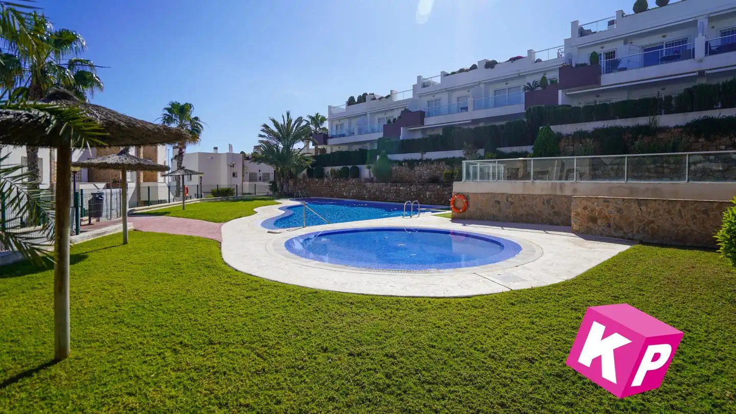 Bungalow con piscina en venta en Calle Orden Dórico, imagen 7
