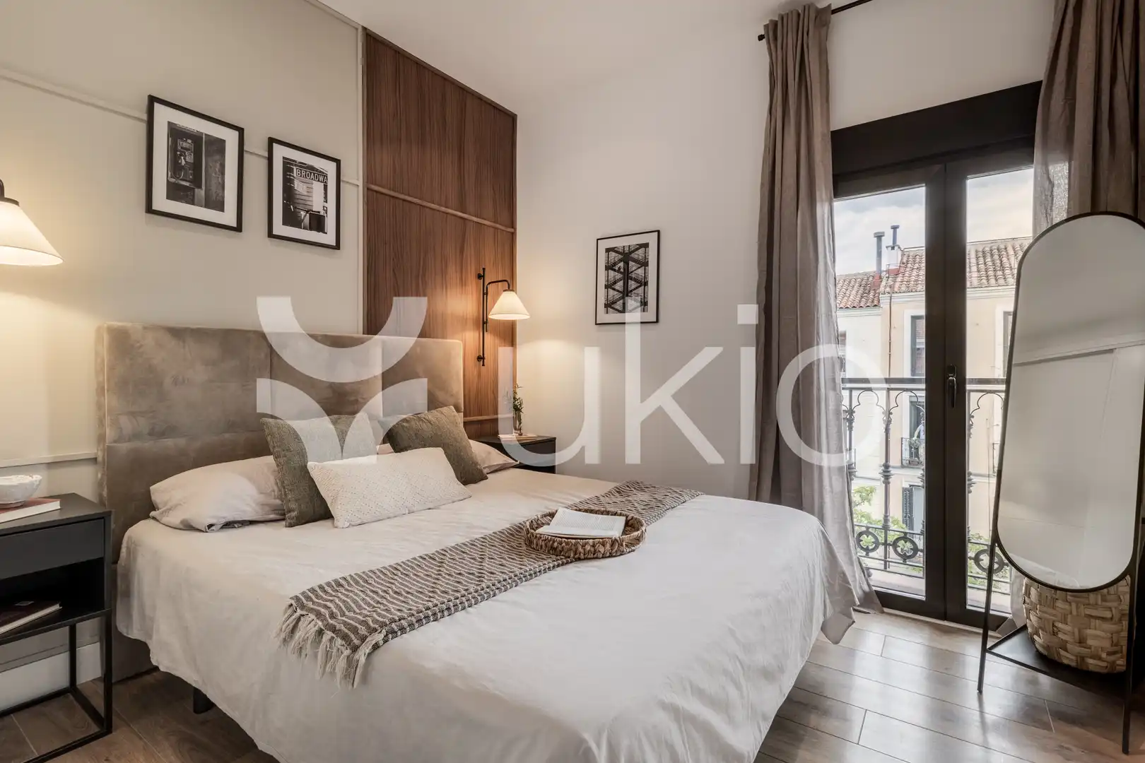 Habitación de Apartamento de alquiler en Madrid con Aire acondicionado, Calefacción y Amueblado