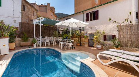 Bonita propiedad de tres casas ideal para renovar y convertirla en tu lugar favorito