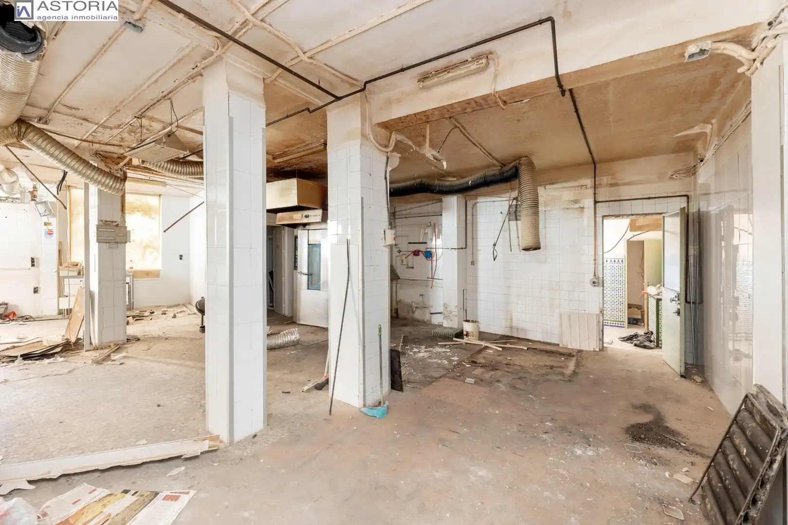 Inmuebles singulares con ascensor en venta en Avenida de Cádiz, imagen 44