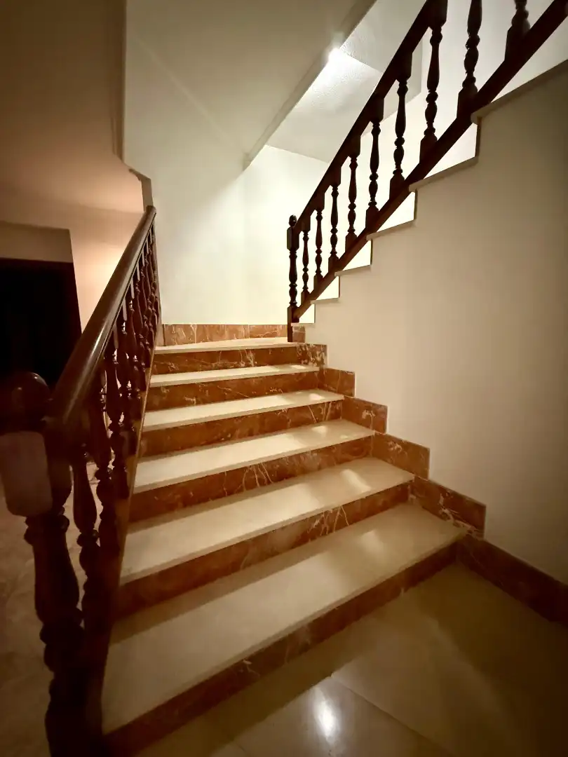 Casa adosada en venta en Picassent con Calefacción, Terraza y Amueblado