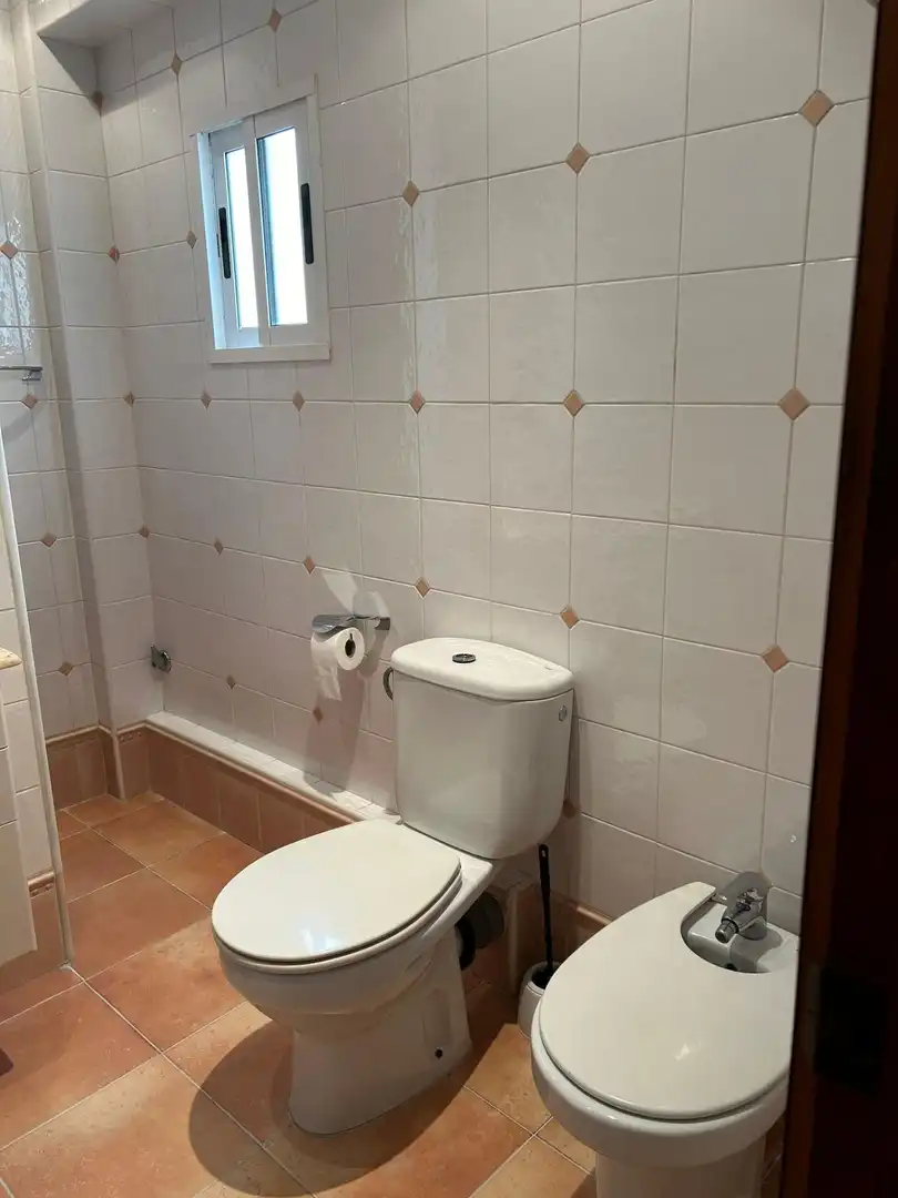 Baño de Piso de alquiler en Alboraya con Amueblado y Balcón