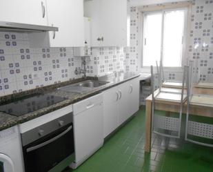 Kitchen of Flat to rent in Santiago de Compostela   with Furnished, Oven and Washing machine