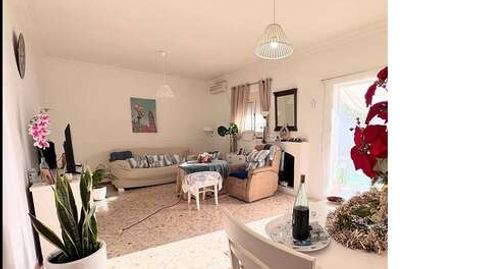 SE VENDE CASA EN PEDANIA SUR TRAJANO CON PATIO AMPLIO
