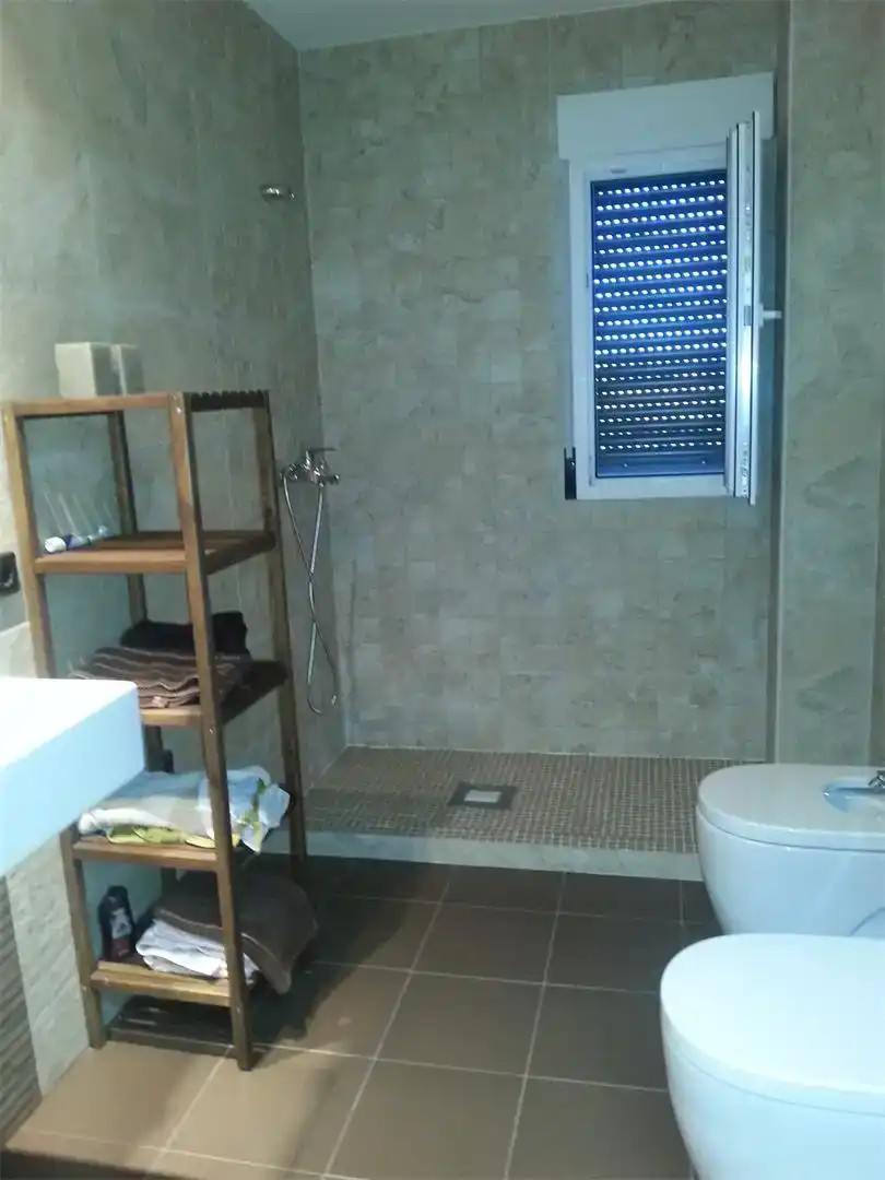 Baño de Piso en venta en Ciudad Real con Jardín privado, Trastero y Piscina