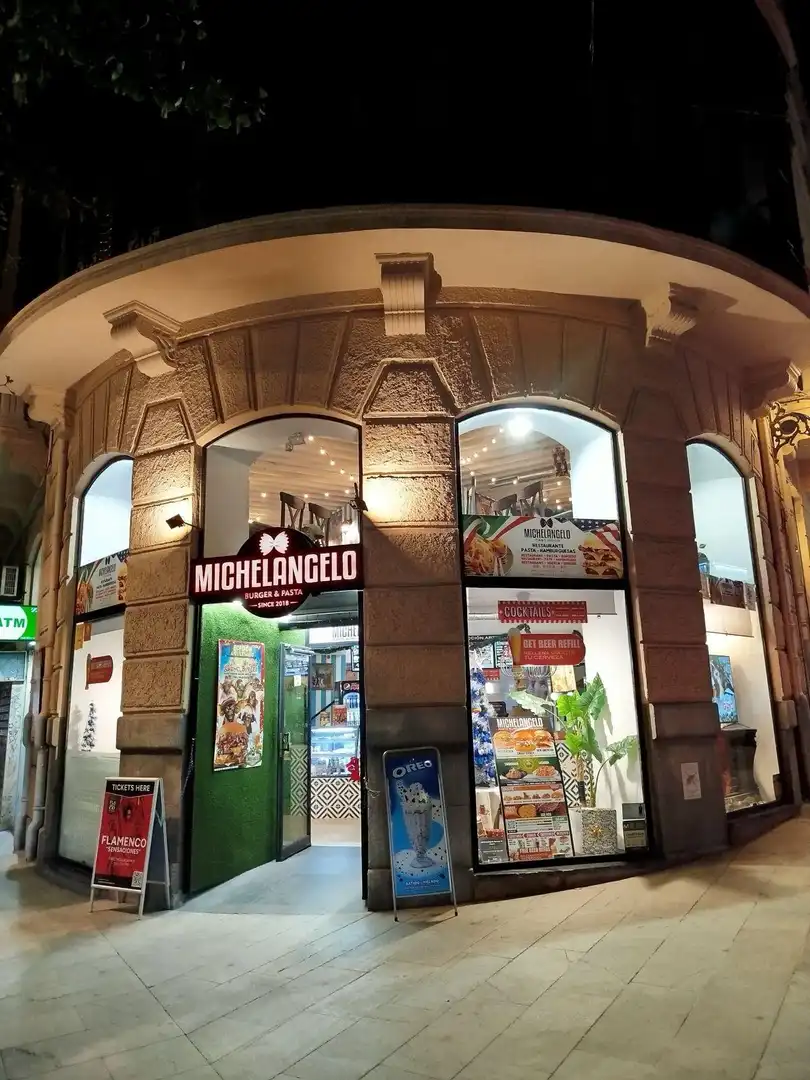 Local de lloguer en Granada amb Aire condicionat i Moblat