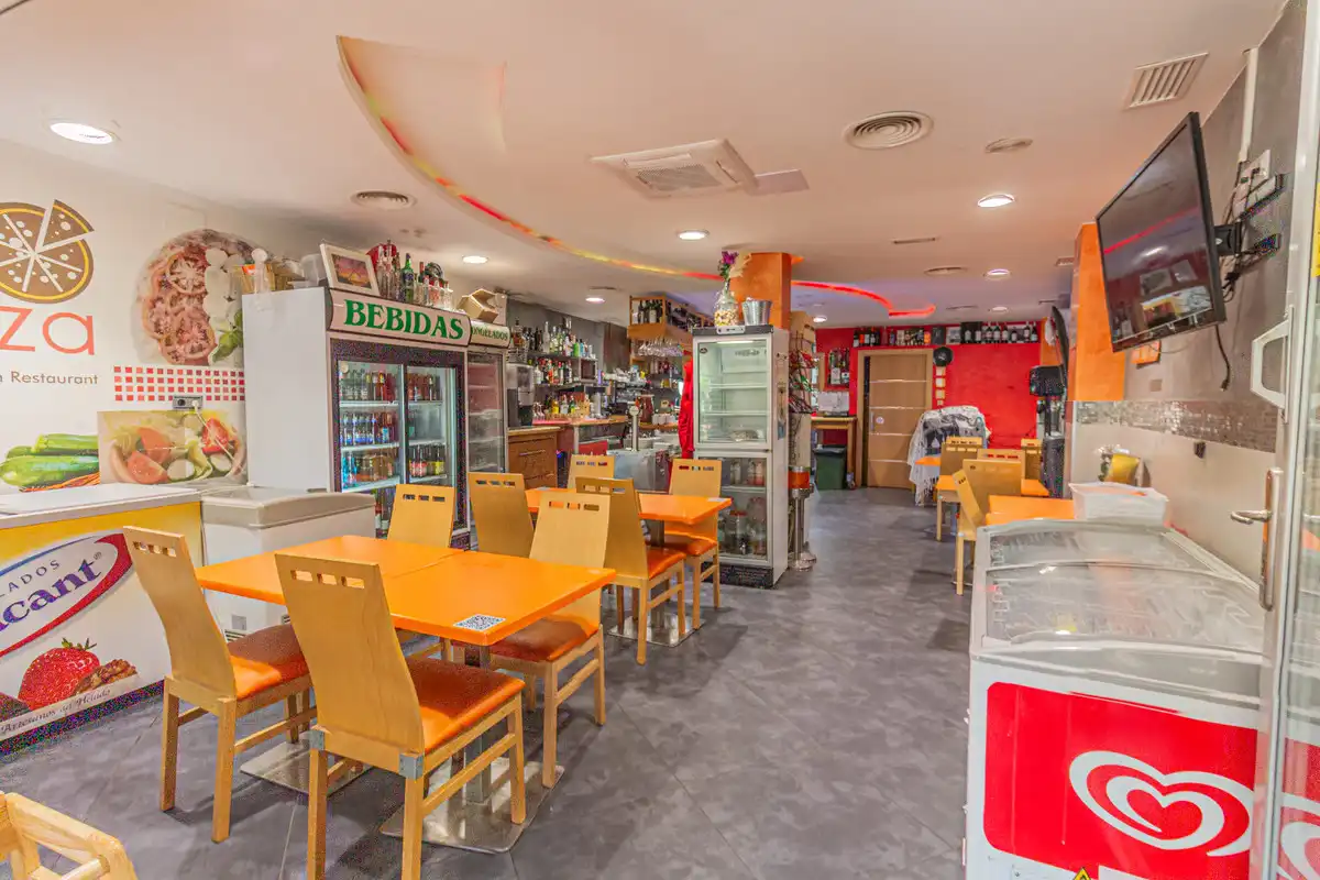 Business premises for sale in La Alcaidesa, imagen 3