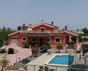 Vista exterior de Casa o xalet en venda en Orihuela amb Piscina
