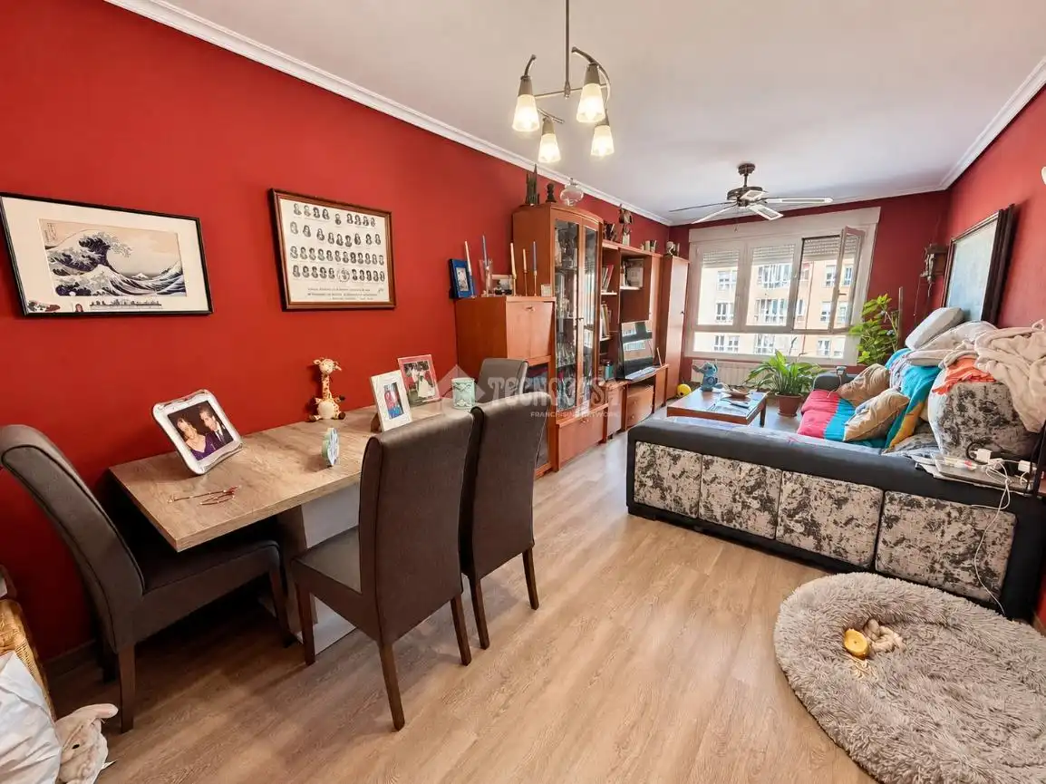 Flat with lift for sale in C. Abad de Santullán, imagen 2