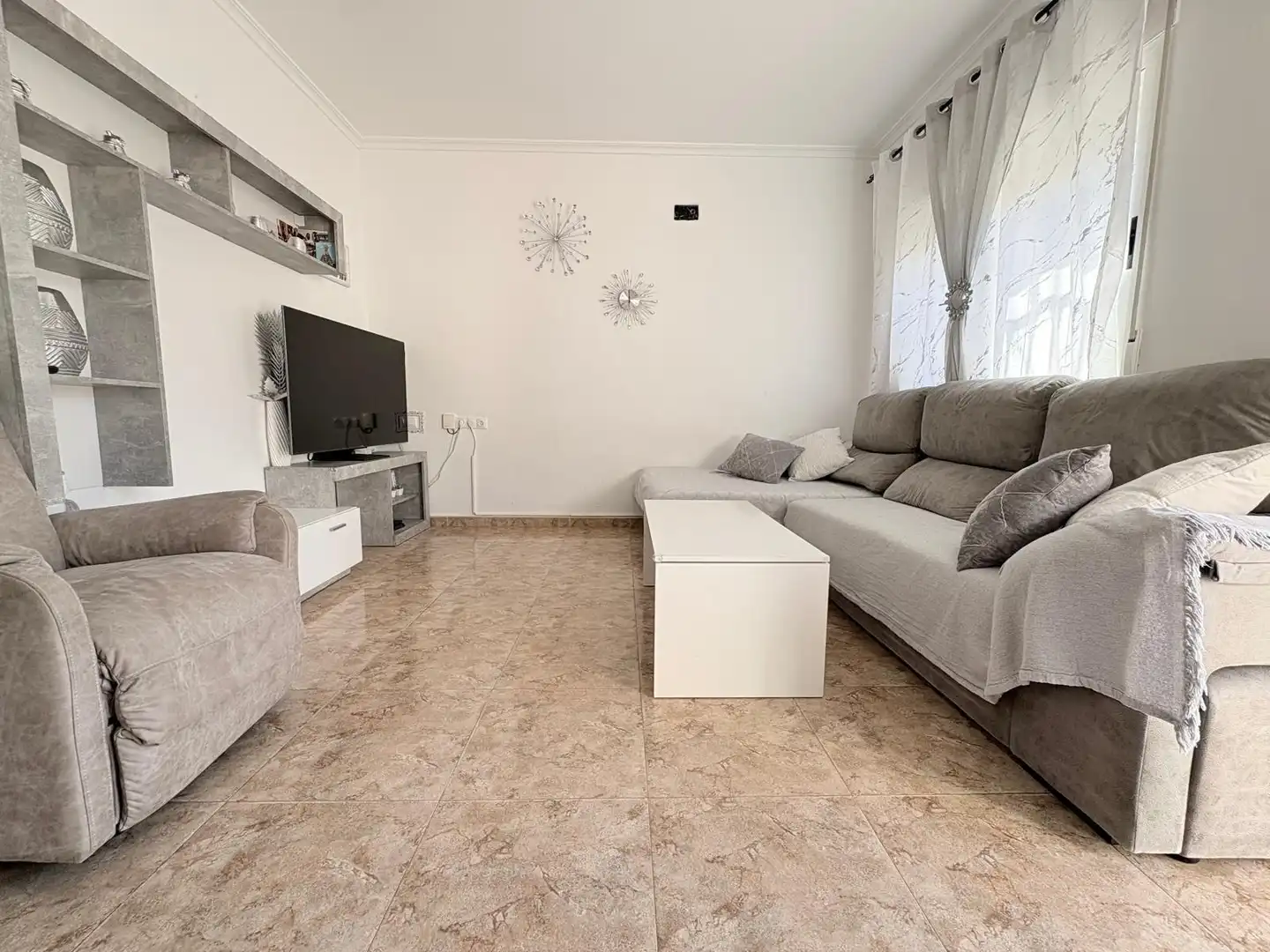 Sala d'estar de Casa o xalet en venda en Pedanías Este