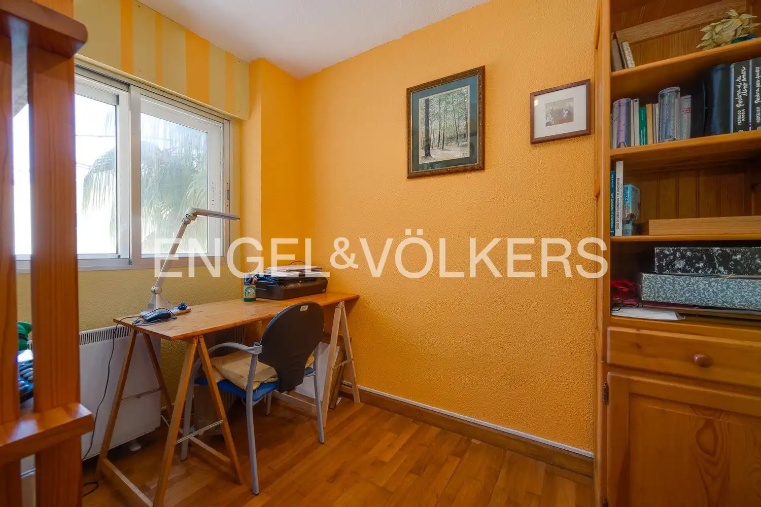 Flat for sale in Torrevieja  with Air Conditioner, Heating and Private garden