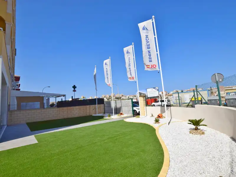 Terrassa de Àtic en venda en Torrevieja amb Aire condicionat, Calefacció i Jardí privat