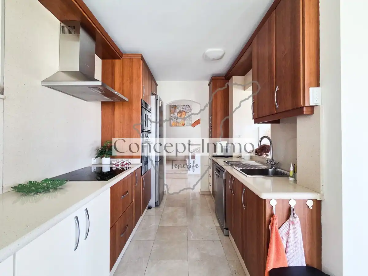 Detached homes for sale in Calle Tajore, Playa de Fañabé