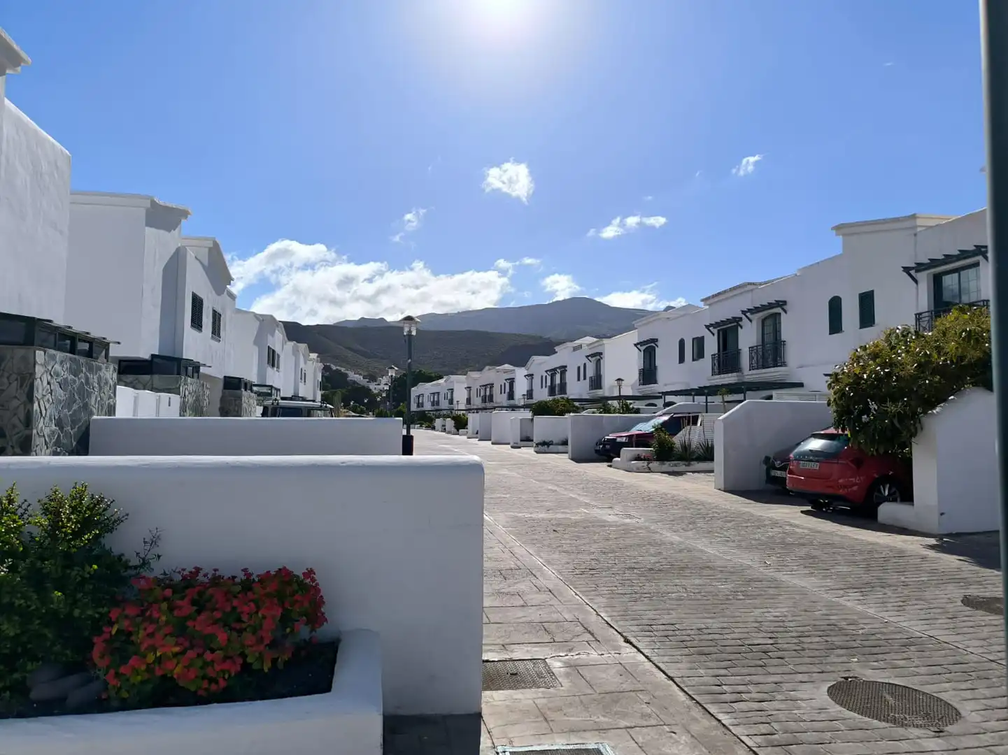 Vista exterior de Casa o xalet en venda en Agaete amb Jardí privat, Terrassa i Moblat