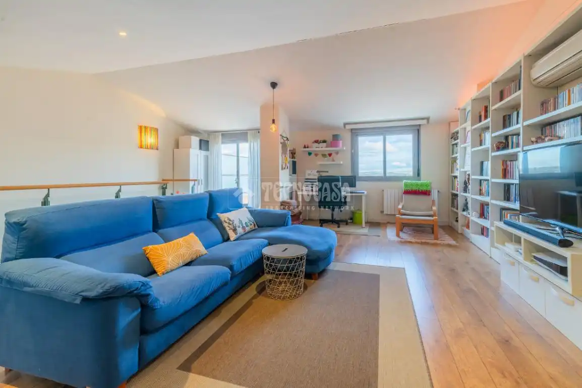 Casa bifamiliare con terrazza in vendita a Las Castañeras - Bulevar, imagen 2