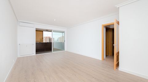 Foto 4 de Piso en venta en Condesa de Venadito, 20, San Pascual, Madrid Capital