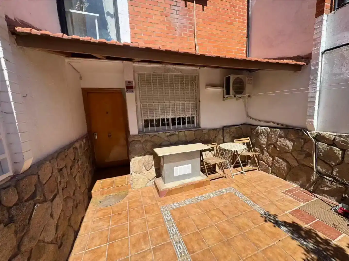 Terrassa de Planta baixa de lloguer en Getafe amb Aire condicionat, Jardí privat i Moblat