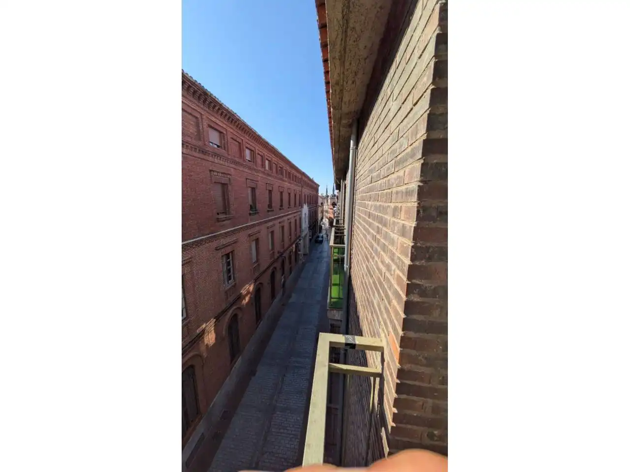 Vista exterior de Piso en venta en León Capital  con Calefacción, Parquet y Trastero