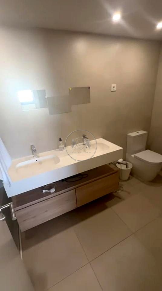 Bathroom of Flat for sale in  Madrid Capital  with Air Conditioner, Heating and Terrace