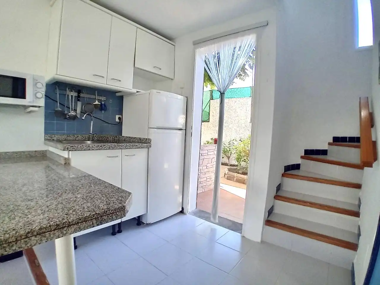 Küche von Maisonette zur Miete in San Bartolomé de Tirajana mit Klimaanlage, Privatgarten und Terrasse