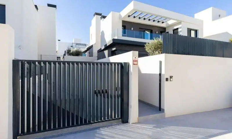 Villa con terrazza in vendita a Calle  Redován, imagen 10
