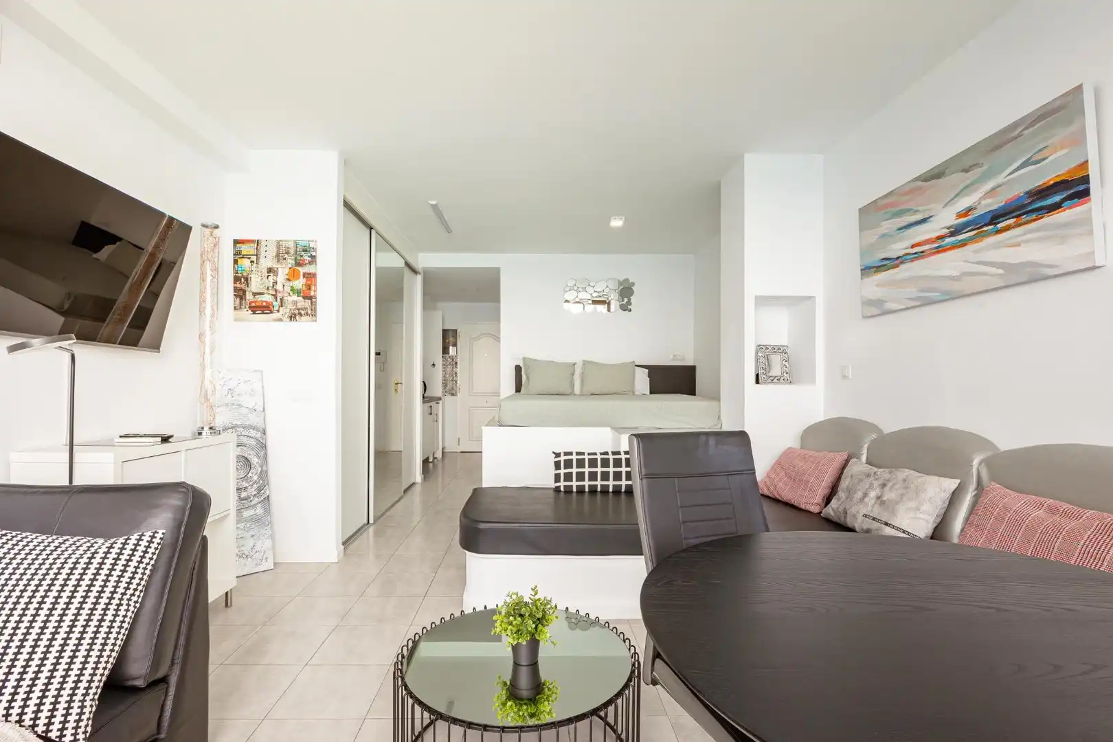 Sala de estar de Estudio en venta en San Bartolomé de Tirajana con Aire acondicionado, Amueblado y Piscina comunitaria