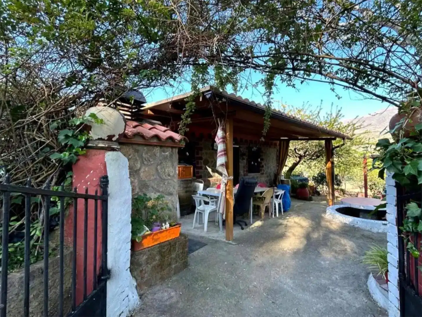 Pis en venda en Casas del Castañar amb Jardí privat, Piscina i Moblat
