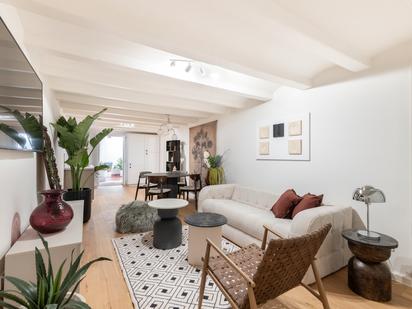 Living room of Flat for sale in  Barcelona Capital  with Heating and Terrace