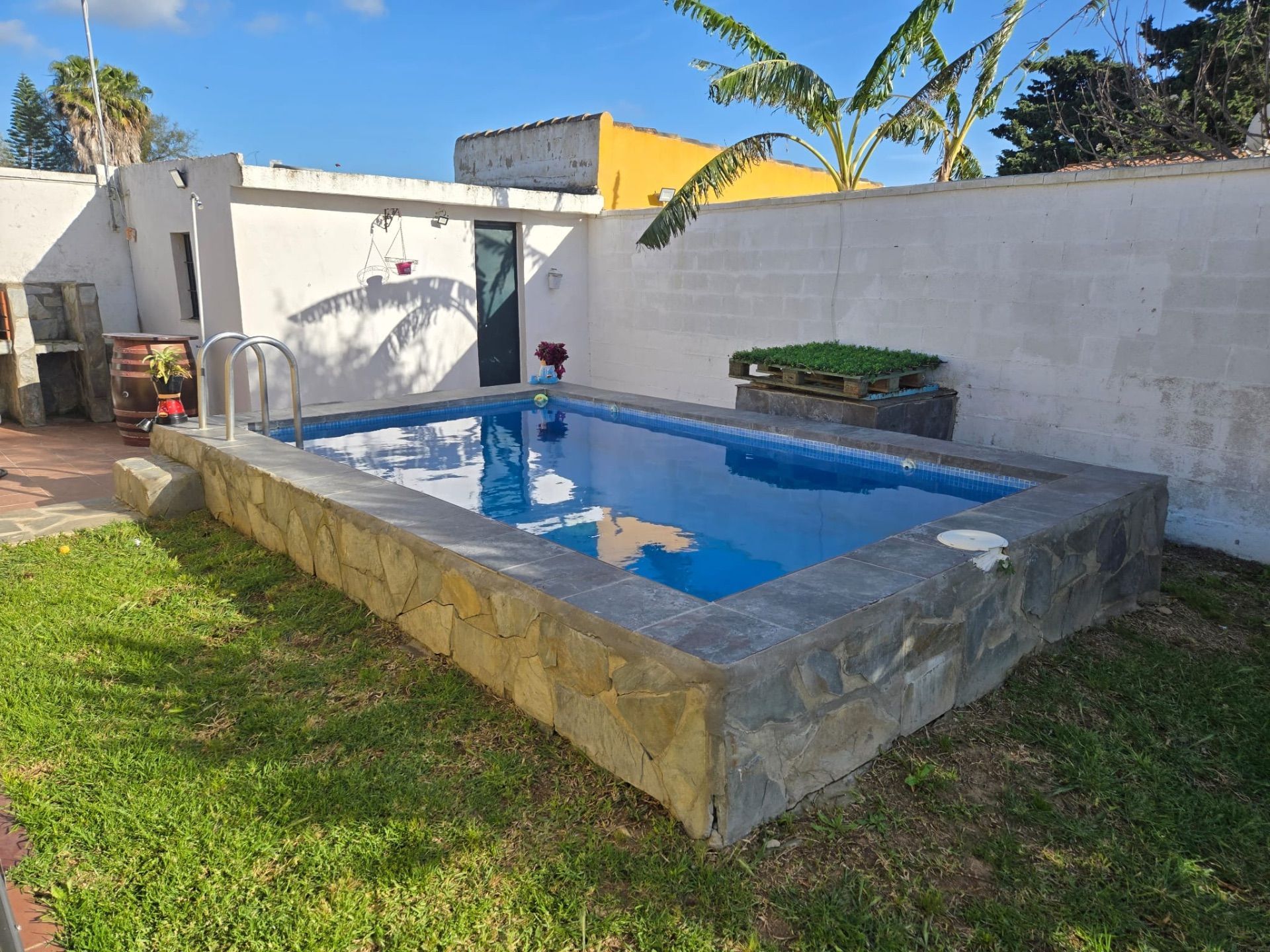 Swimming pool of House or chalet for sale in Chiclana de la Frontera  with Storage room and Swimming Pool