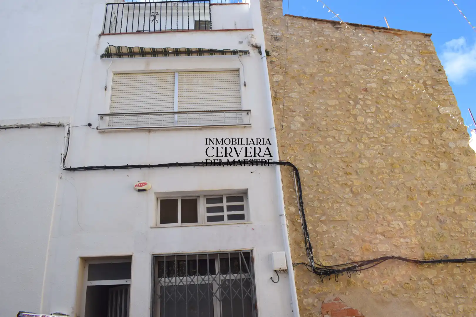 Vista exterior de Casa adosada en venta en Cervera del Maestre