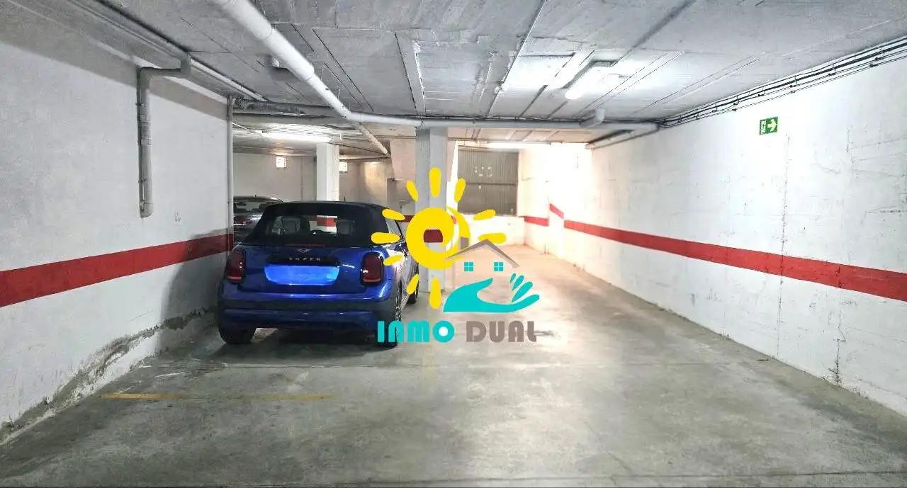 Aparcament de Apartament de lloguer en Badajoz amb Aire condicionat, Calefacció i Moblat