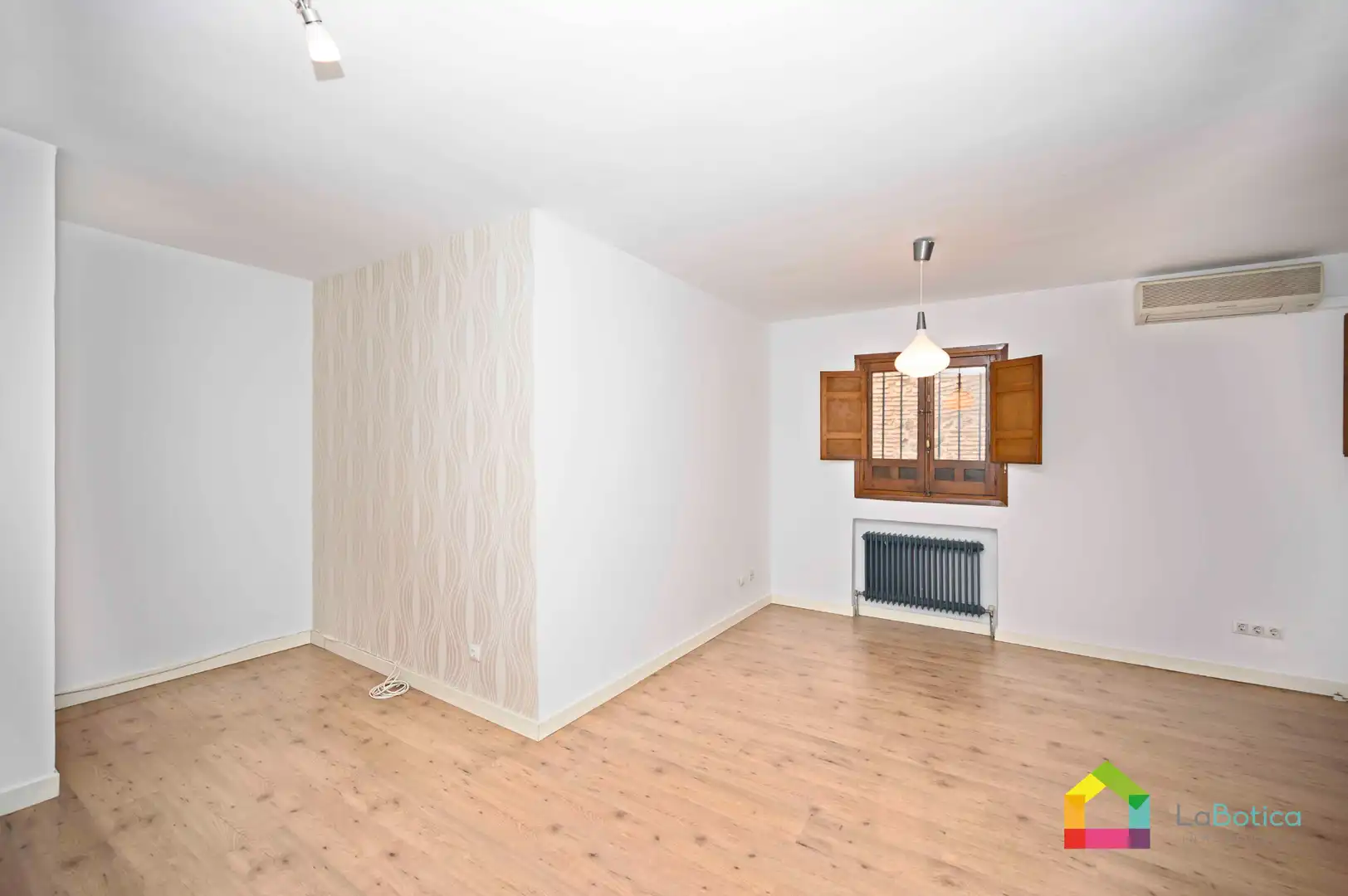 Piso en venta en Toledo con Aire acondicionado, Calefacción y Trastero