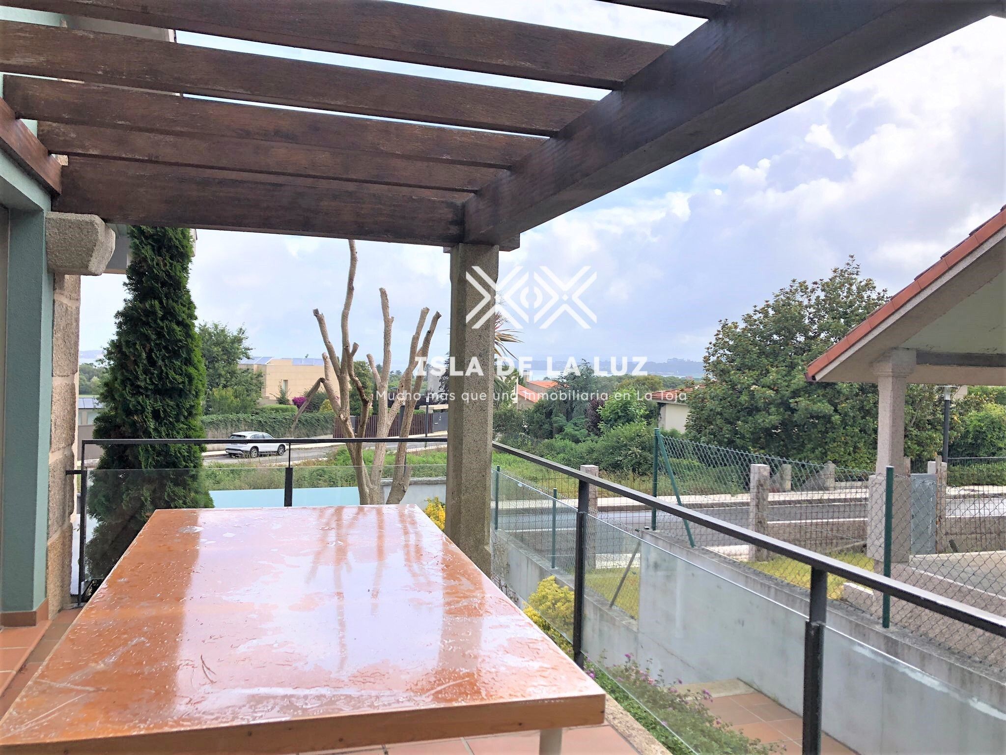Terrassa de Casa o xalet en venda en Sanxenxo amb Calefacció, Jardí privat i Terrassa