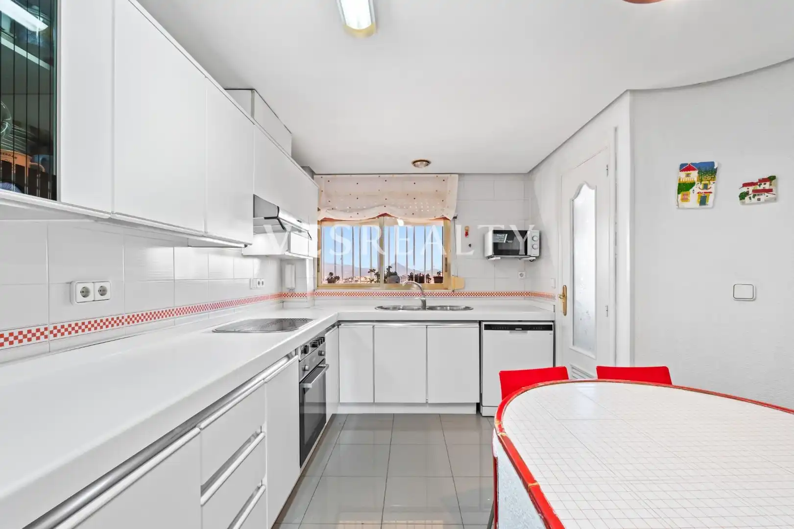 Flat with pool for sale in Playa de San Juan - El Cabo de las Huertas, imagen 13