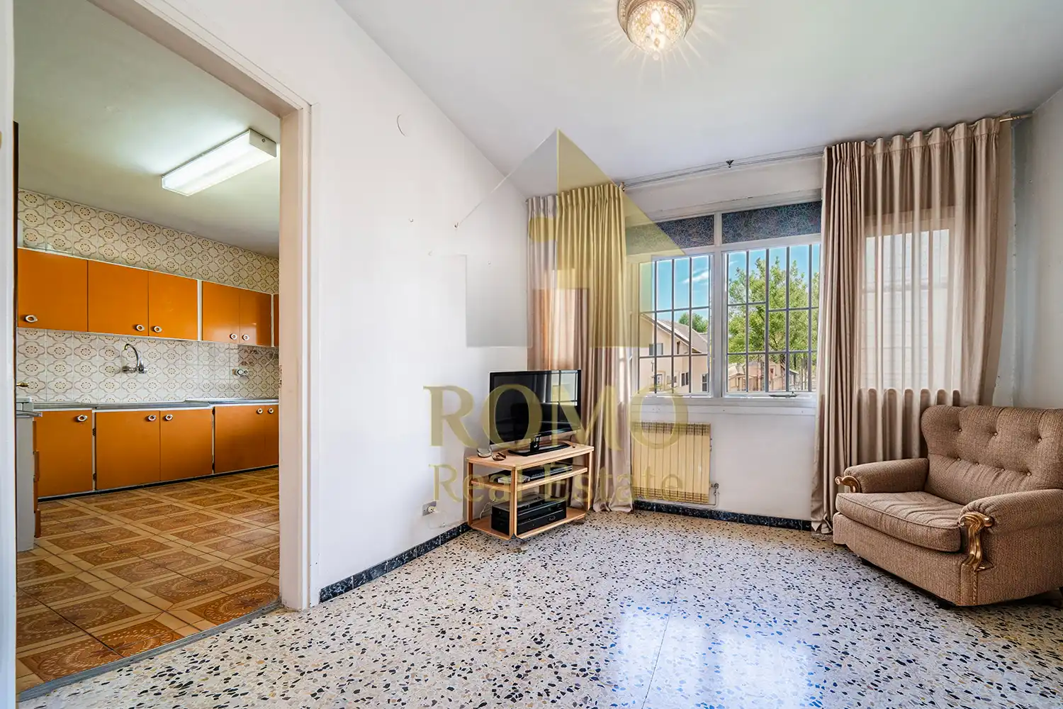 Bedroom of Houses for sale in Santa Perpètua de Mogoda  with Terrace, Storage room and Balcony