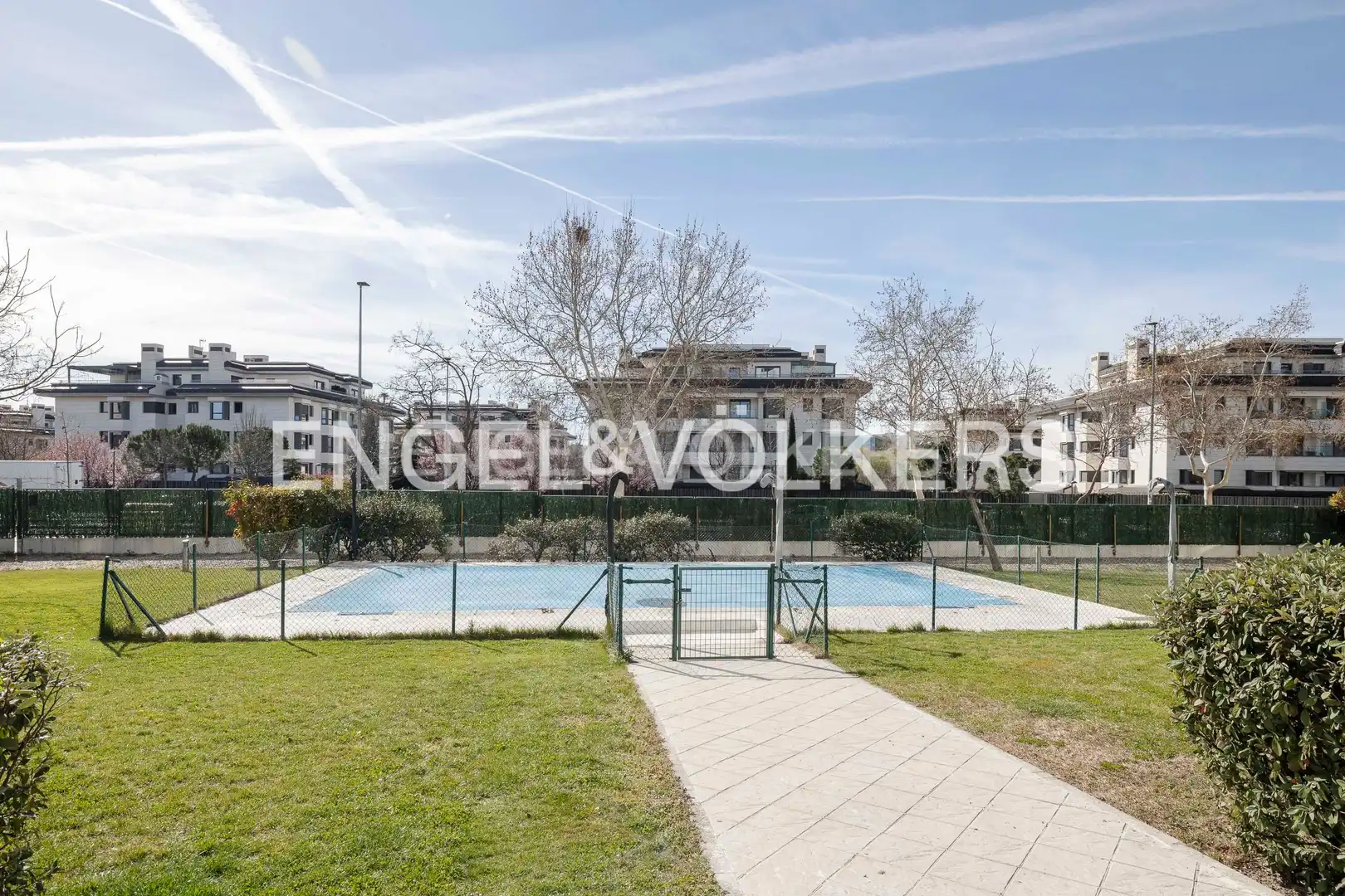 Piscina de Loft en venta en San Sebastián de los Reyes con Aire acondicionado, Calefacción y Piscina