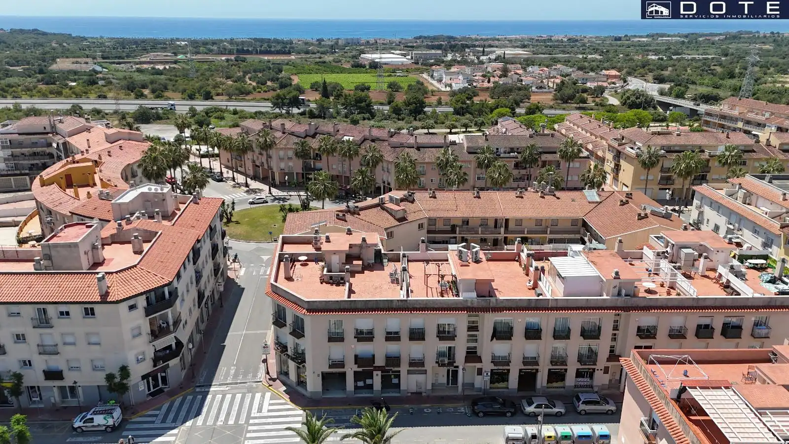 Außenansicht von Dachboden zum Verkauf in Roda de Berà mit Klimaanlage, Heizung und Terrasse