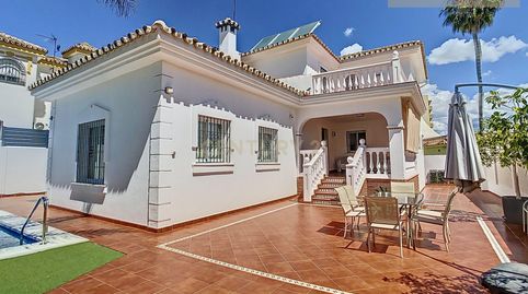 Foto 2 de Casa o xalet en venda a Menton, 9, Los Álamos, Torremolinos
