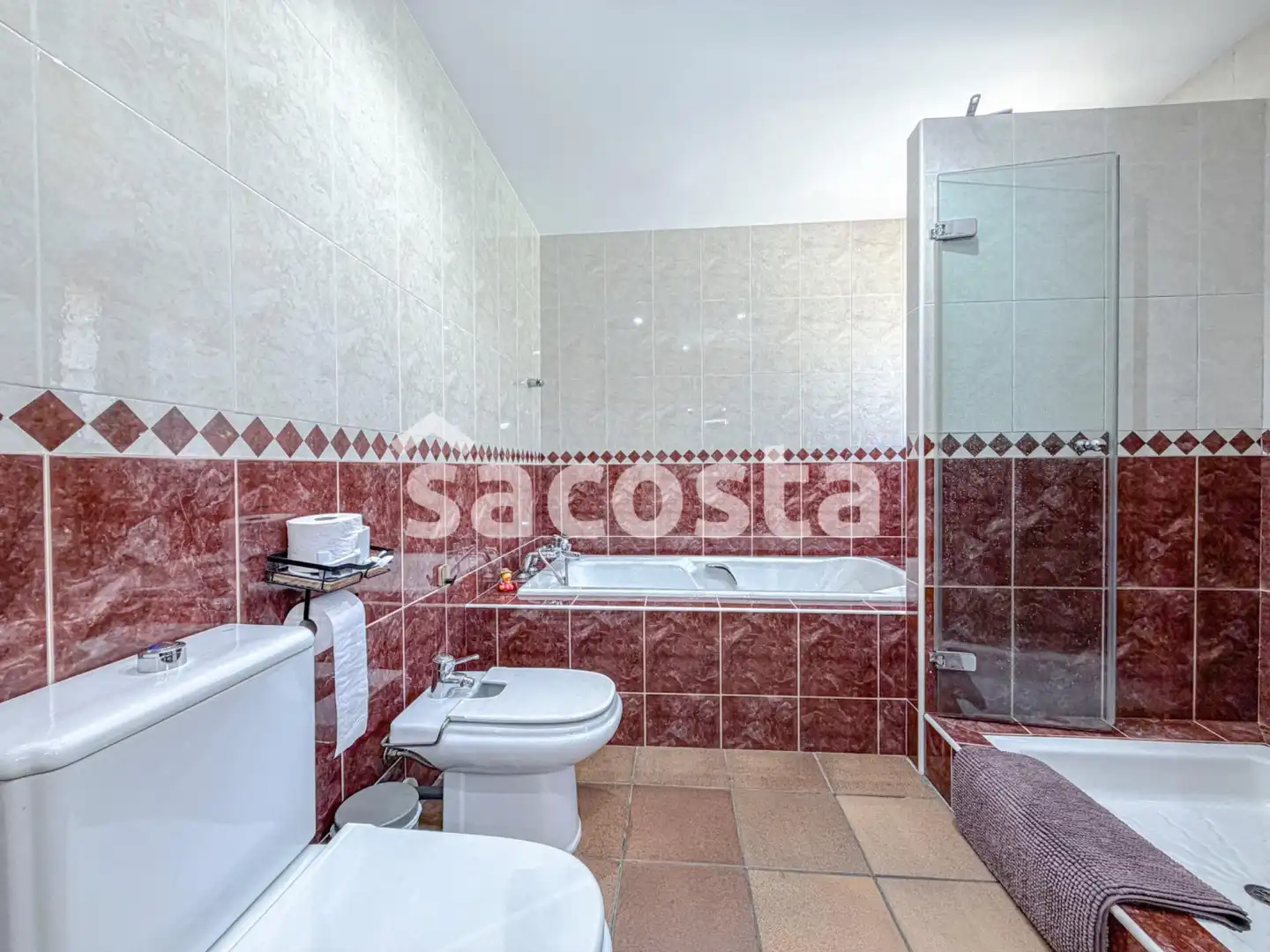 Bany de Casa o xalet en venda en Blanes amb Aire condicionat, Calefacció i Jardí privat