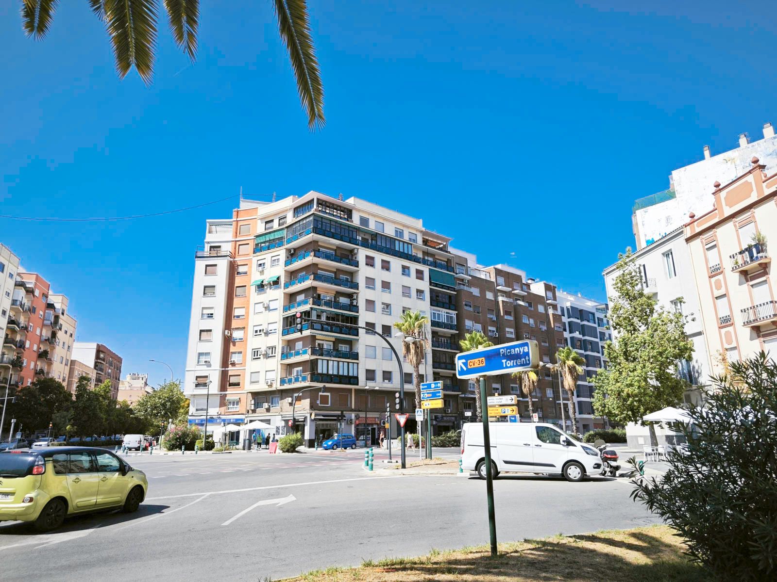 Exterior view of Flat for sale in  Valencia Capital  with Swimming Pool
