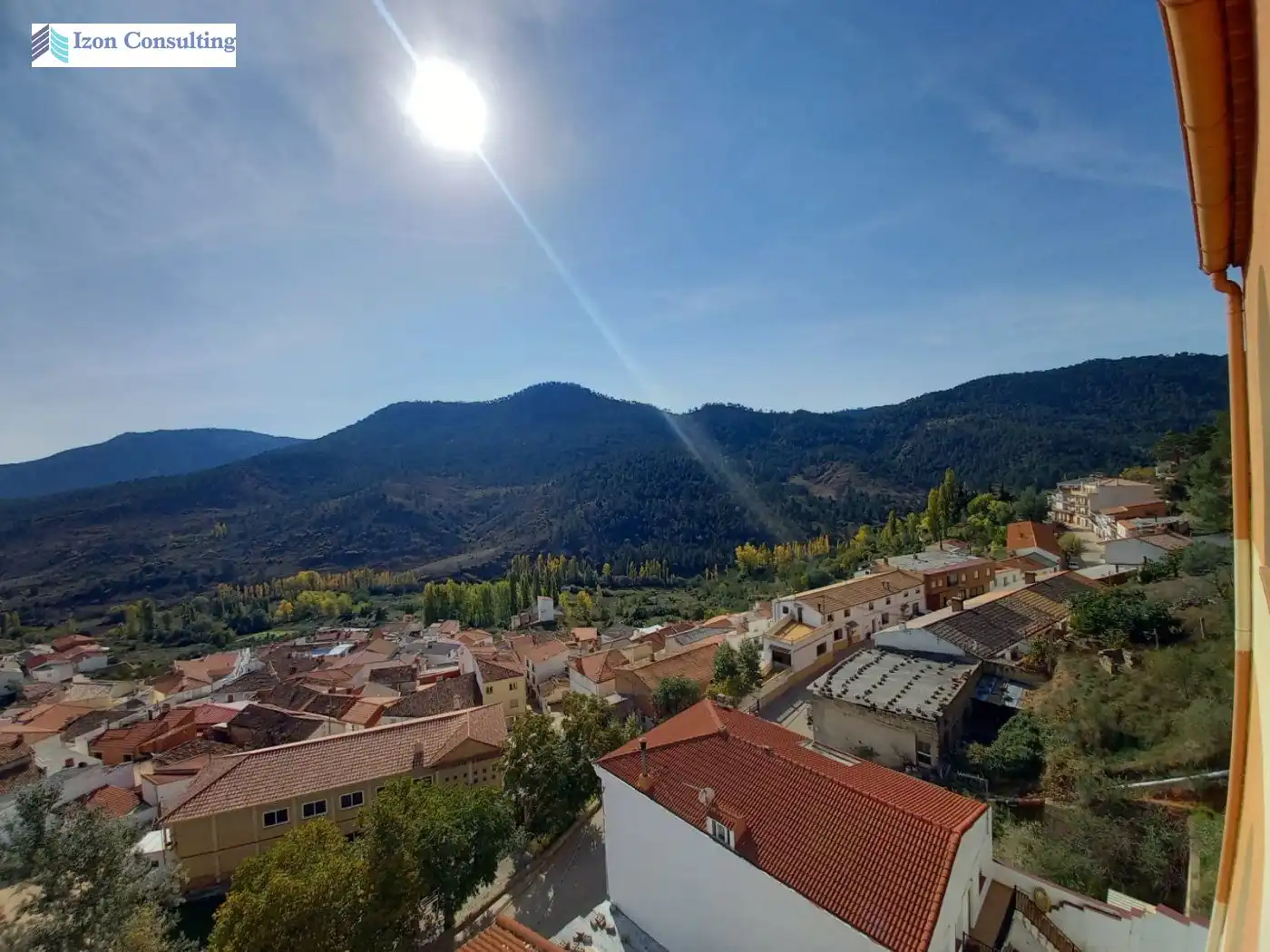 Vista exterior de Edificio en venta en Paterna del Madera
