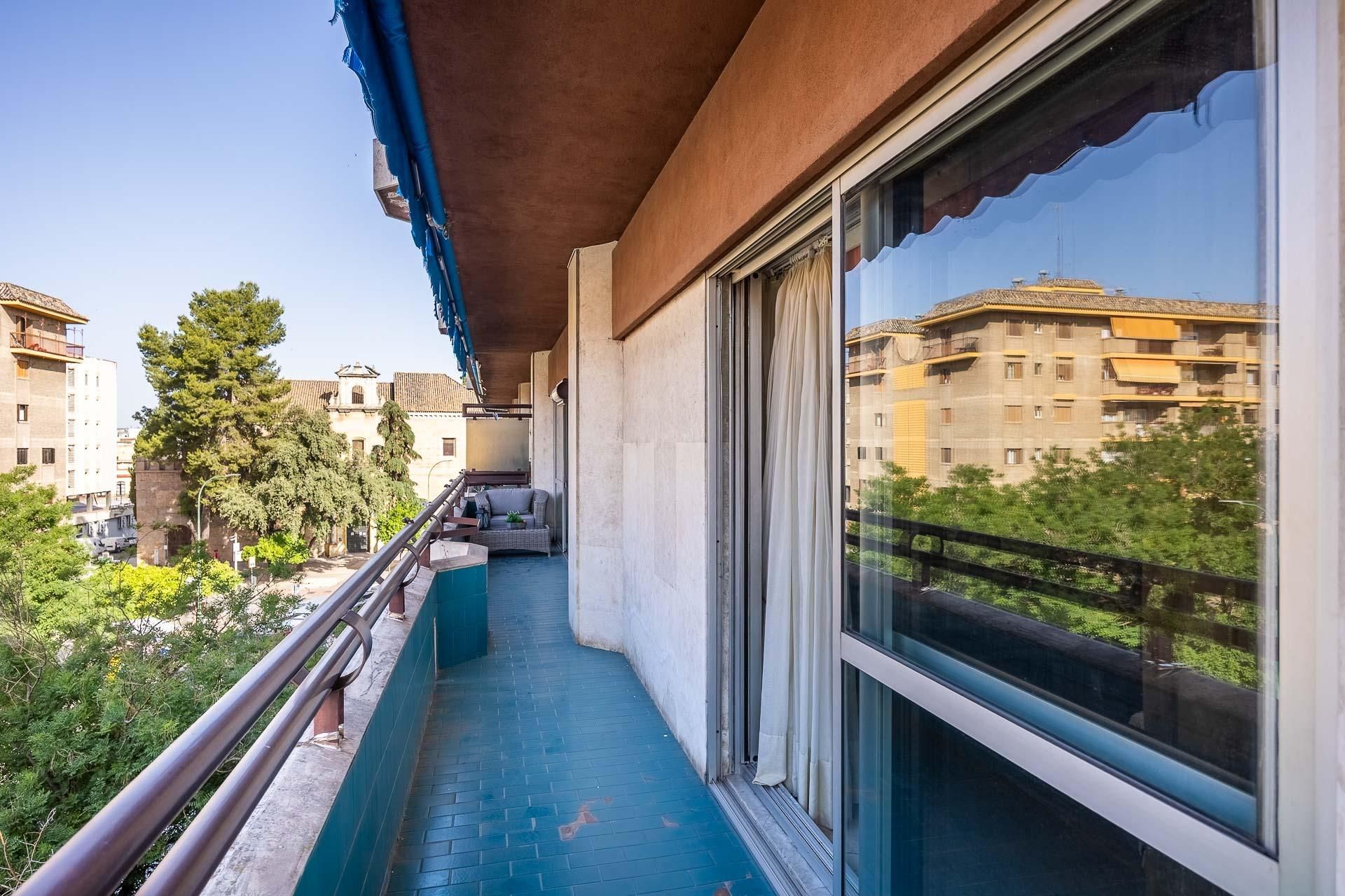 Balcony of Flat for sale in  Sevilla Capital  with Air Conditioner, Heating and Terrace