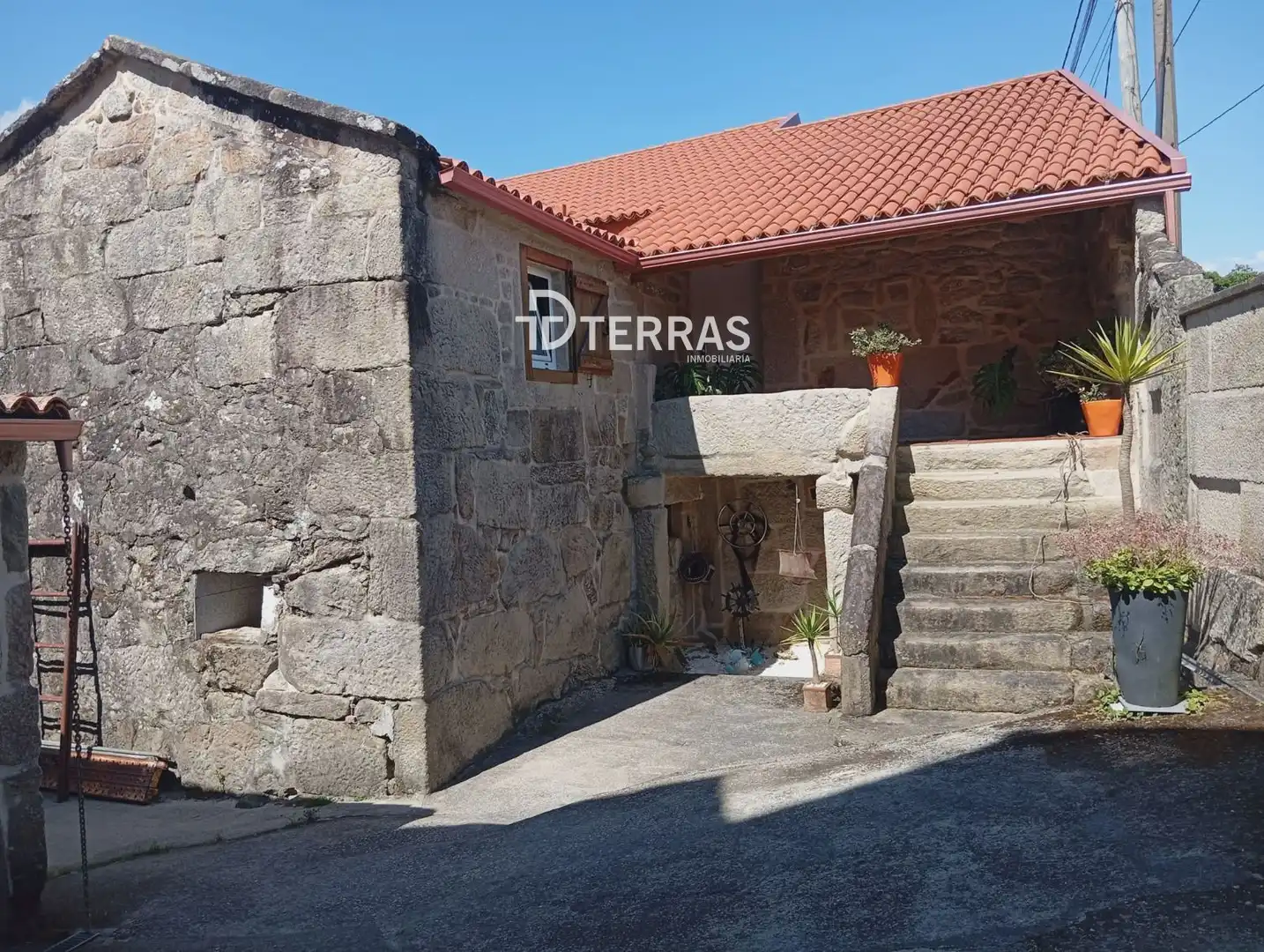 Außenansicht von Haus oder Chalet zum Verkauf in Poio mit Heizung, Abstellraum und Schwimmbad