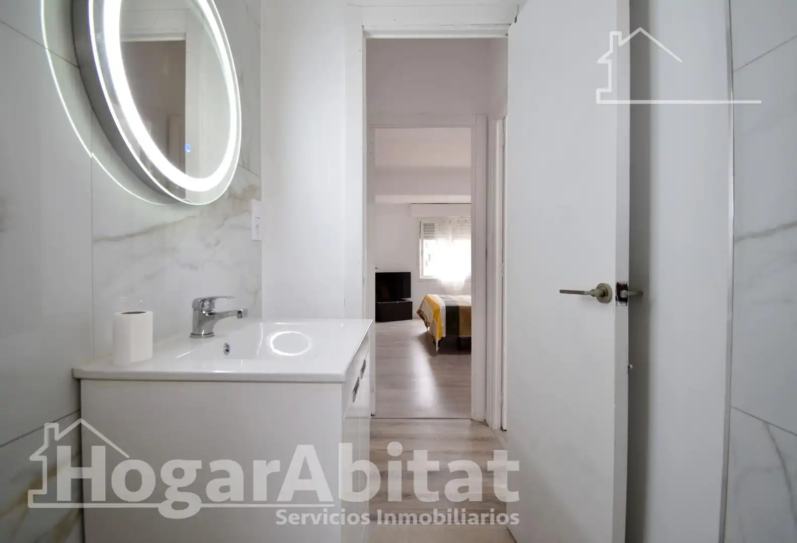 Bathroom of Flat for sale in Dénia  with Air Conditioner, Heating and Terrace