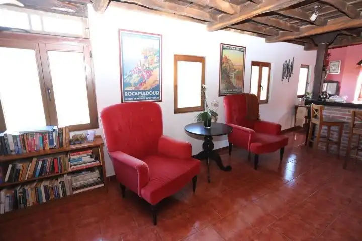 Sala d'estar de Finca rústica en venda en Quirós amb Calefacció, Jardí privat i Terrassa
